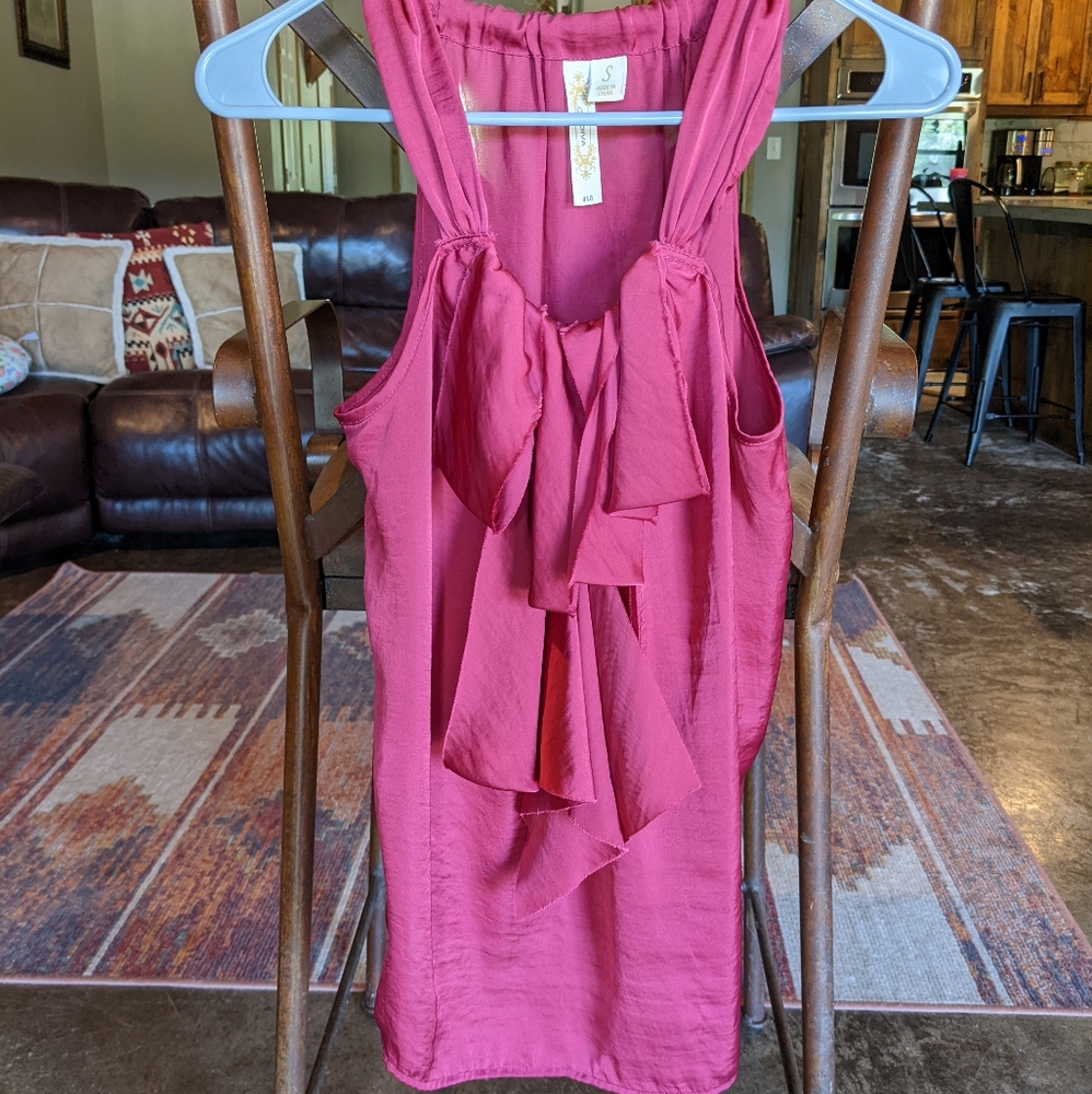 Silky Tank